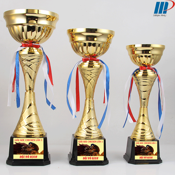 Cúp thể thao giá rẻ M-093