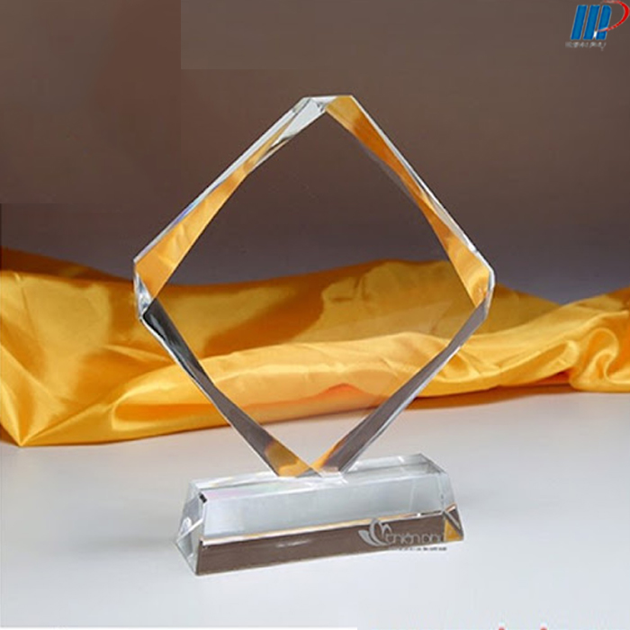 Biểu trưng pha lê tứ giác M-055
