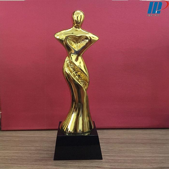Cúp đồng lưu niệm TN